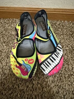 Hot Chocolate Design Mary Jane Shoes Size EU 37 Musical Guitar Piano 80s Design